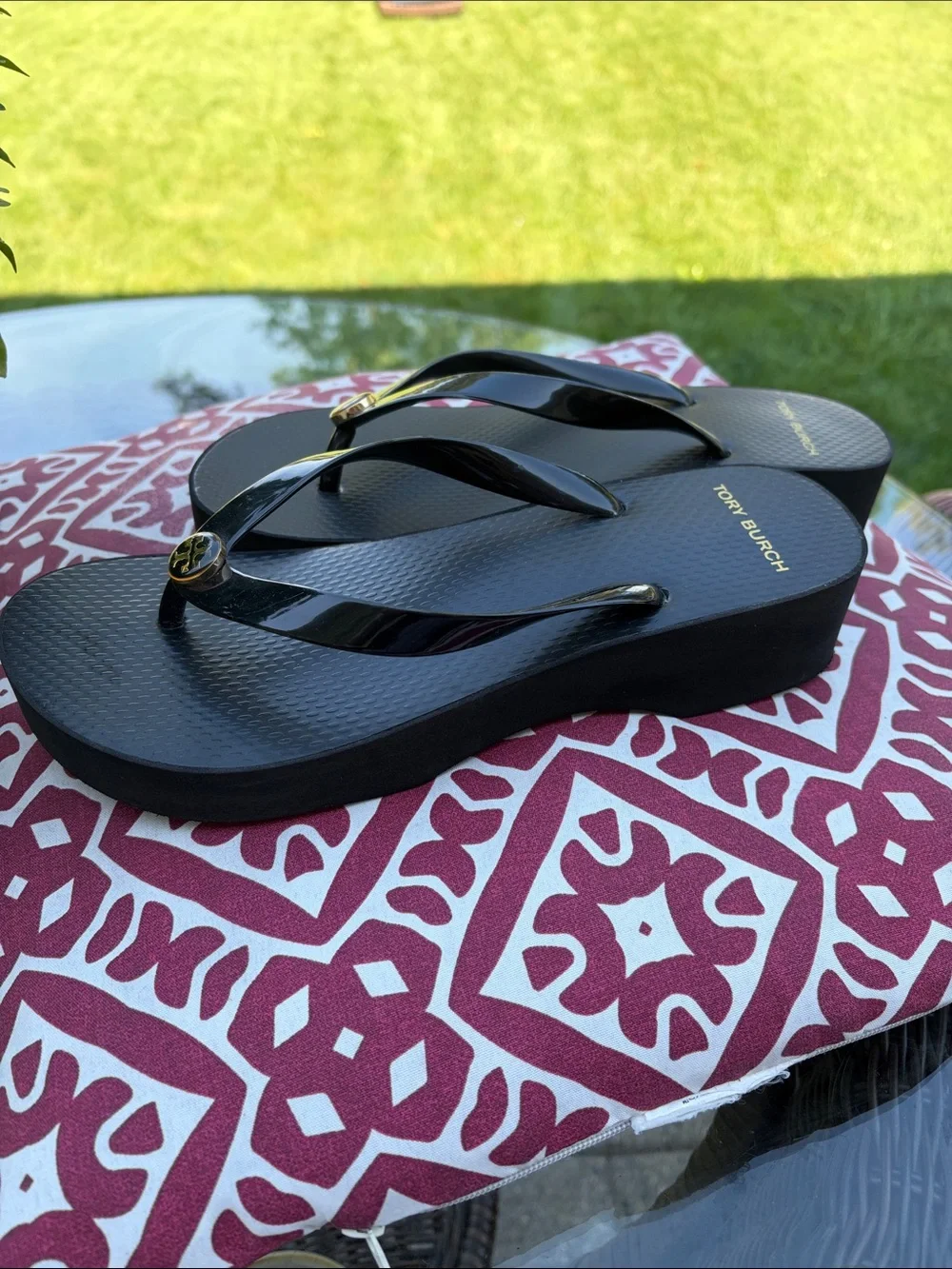 Tory Burch Black Glossy Platform Flip Flop Sandals with Gold Logo